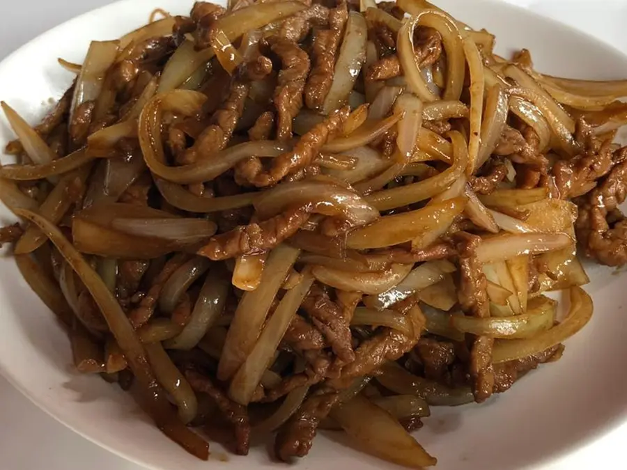 Carne com Cebola
