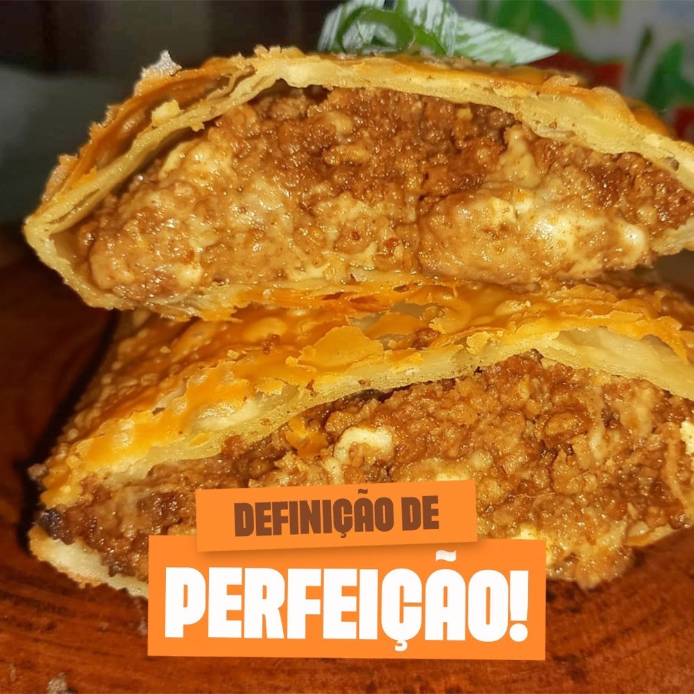Pastel de Carne Moída Com Mussarela