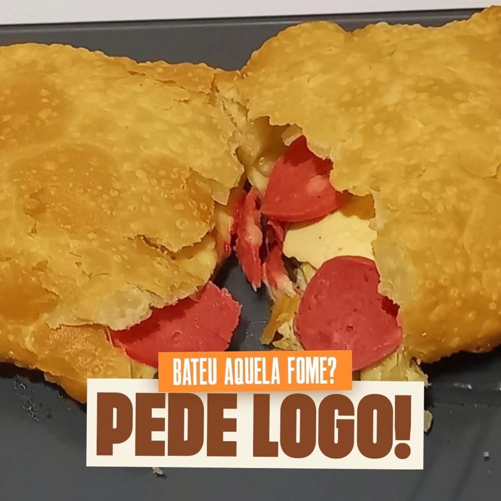 Pastel de Calabresa Com Queijo Minas