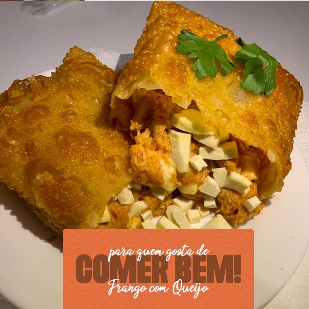 Pastel de Frango Cremoso Com Guariroba