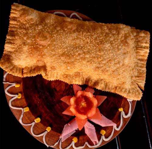 Combo 5 - 2 Pasteis de camarão + 2 Pasteis Pequenos chocolate e morango + 1 Suco Laranja 1L