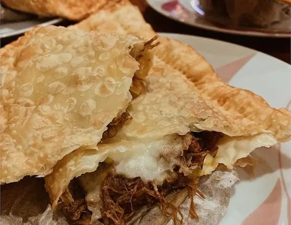 Pastel Carne de Sol com muçarela