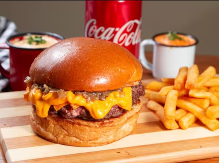 Minuto Cheddar + Batata Frita + Refri Lata