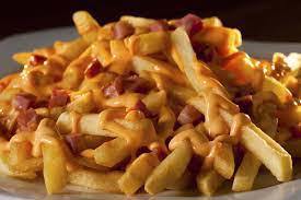 BATATA COM CHEDDAR E BACON P