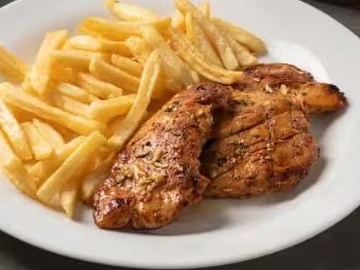 Filé de frango grelhado + Arroz e fritas + Refri 200ml