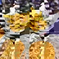 COMBO 1 = 02 Hot Dog Trad. + Batata M + Refri 1 Litro