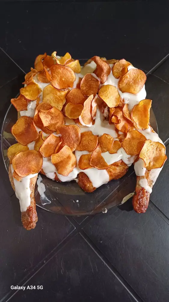 METADE DE FRANGO ASSADO C/ MOLHO  RANCH E CHIPS DE BATATA DOCE