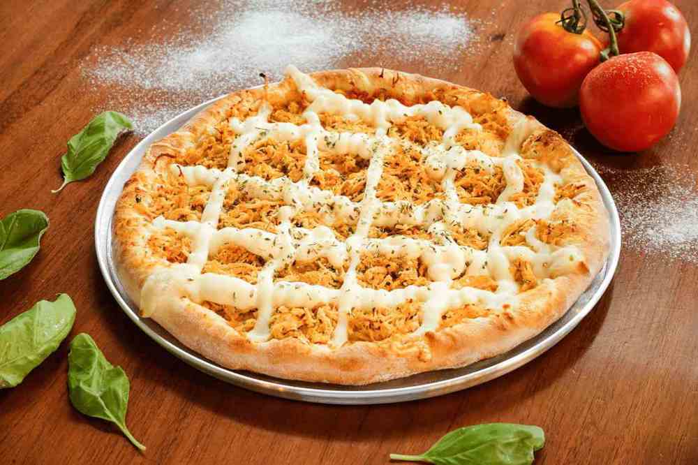 PIZZA DE FRANGO COM CHEDDAR (M)