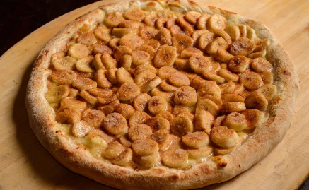 PIZZA DE BANANA COM CANELA (G)