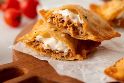 PASTEL DE FRANGO C/ MUSSARELA