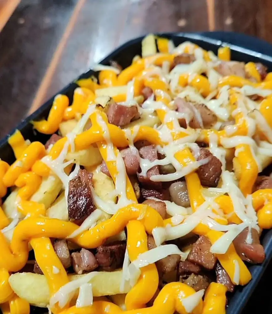 Batata Cheddar e Bacon.