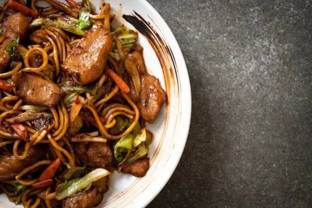 Yakissoba de Carne