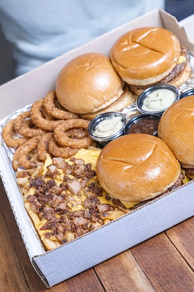 Box Meu Burguer Familia