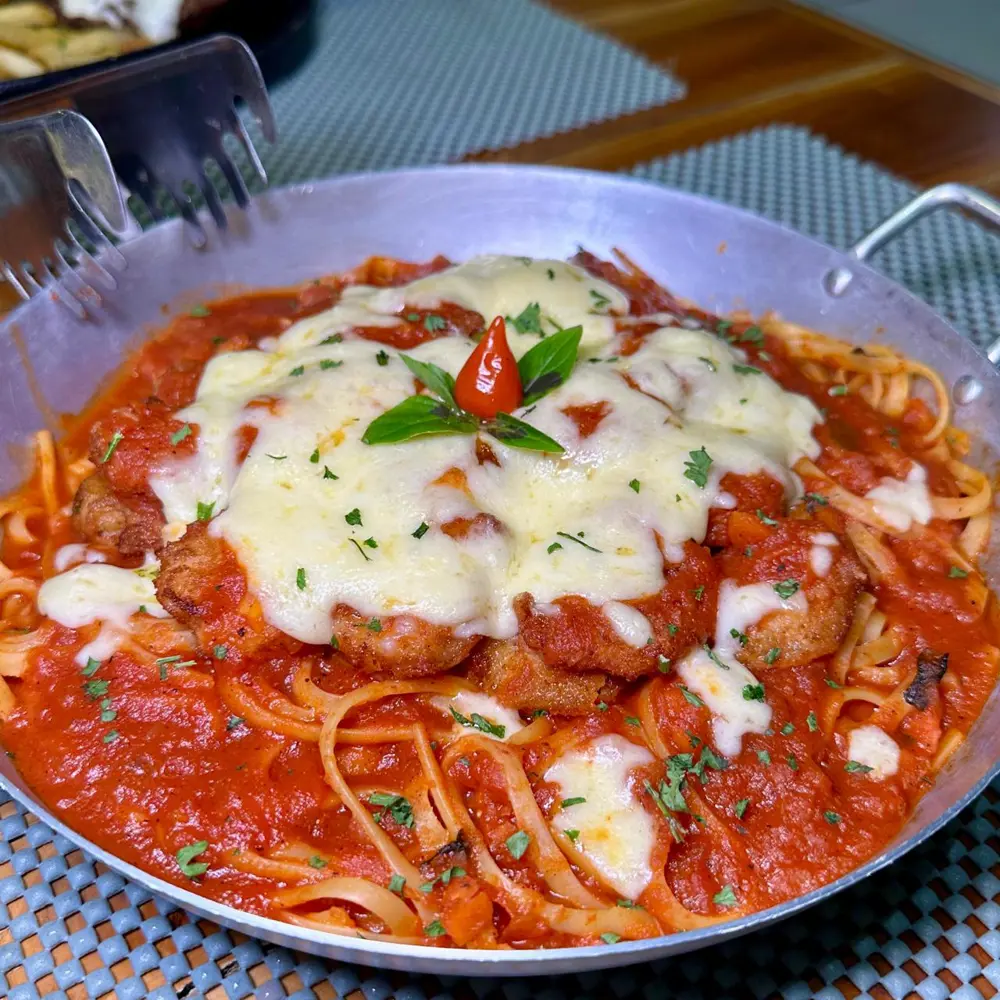 CAMARÃO À PARMEGIANA 