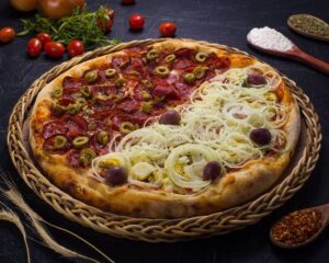 PIZZA MEIO A MEIO