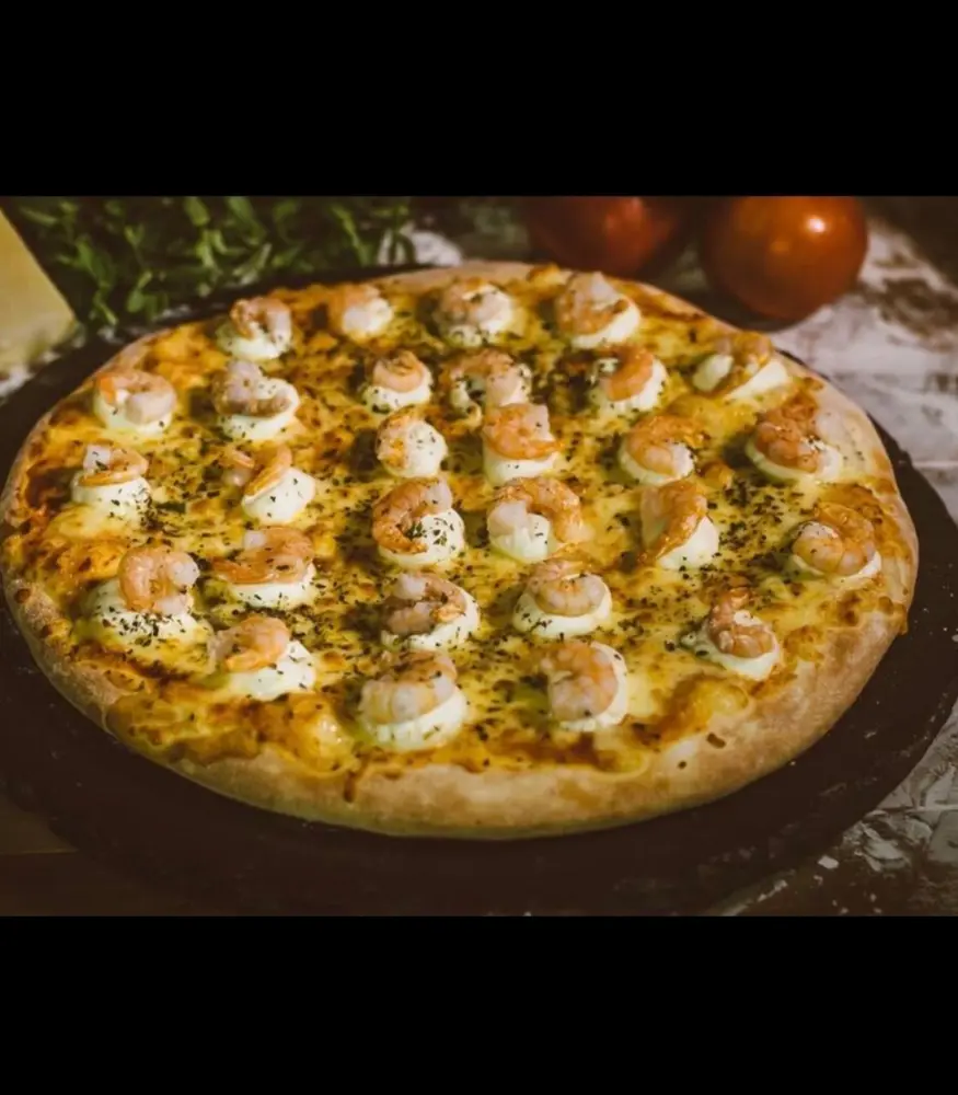 Pizza de camarão com catupiry original 