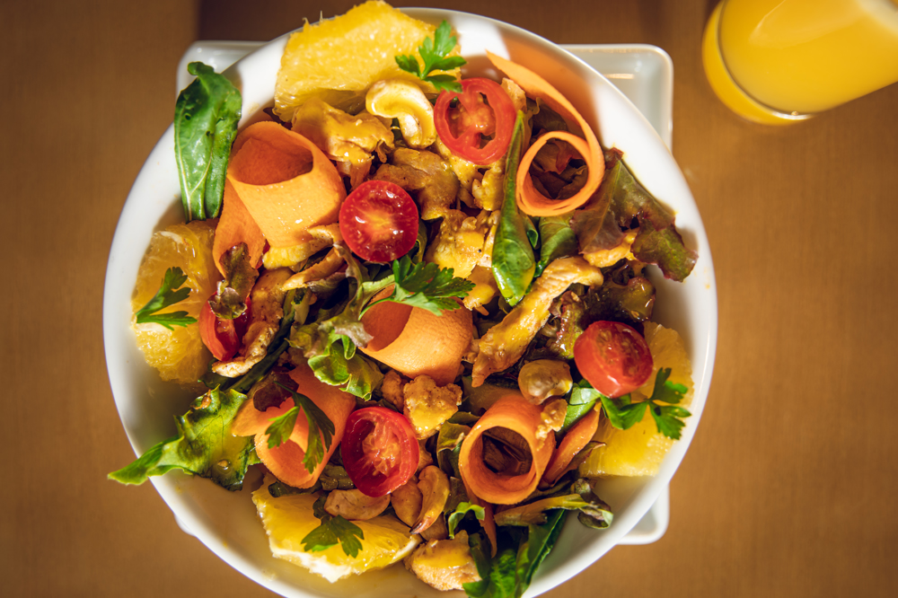 SALADA DE FRANGO COM MOSTARDA E MEL