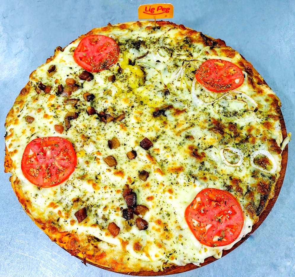 PIZZA FRANGO COM BACON