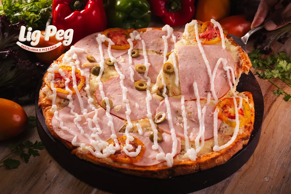 PIZZA PEITO DE PERU DEFUMADO