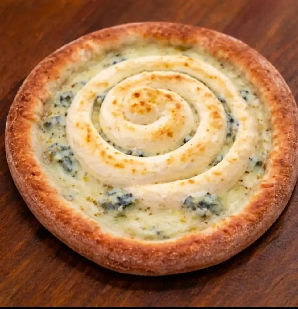Esfiha de Três Queijo 